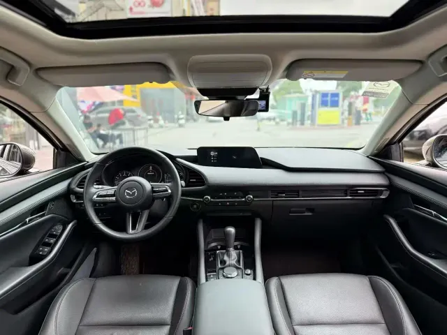 Mazda Axela — Фото автомобиля 5