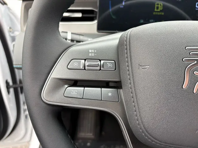 BYD Qin PLUS — Фото автомобиля 10