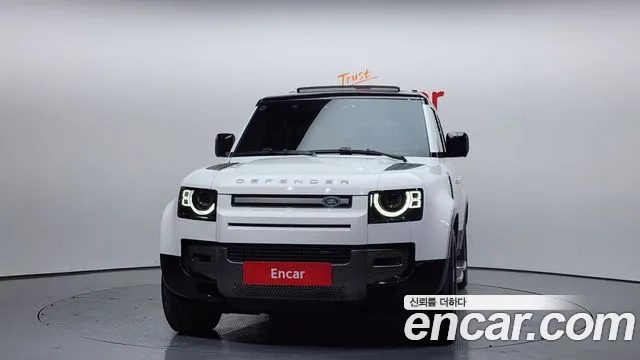 Land Rover Defender — Фото автомобиля 3