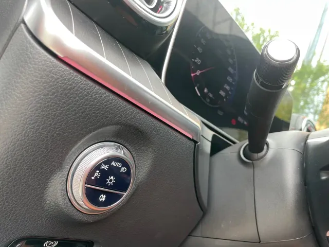 Mercedes-Benz C-Class — Фото автомобиля 10