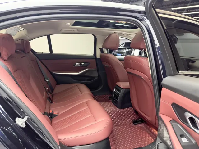 BMW 3 Series — Фото автомобиля 14