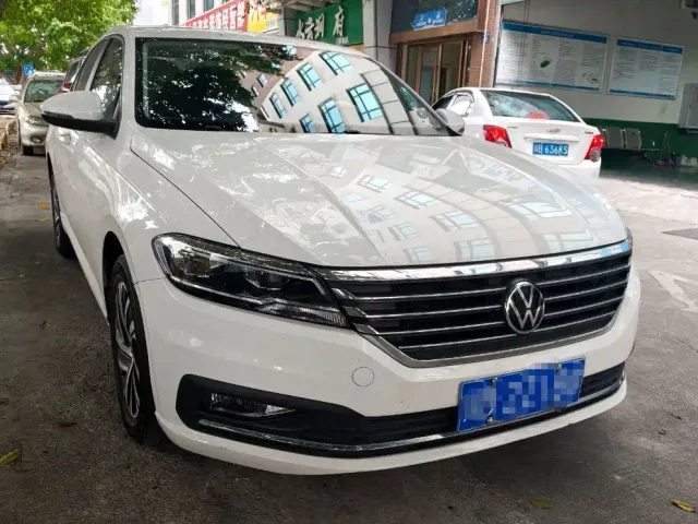 Volkswagen Lavida — Фото автомобиля 3