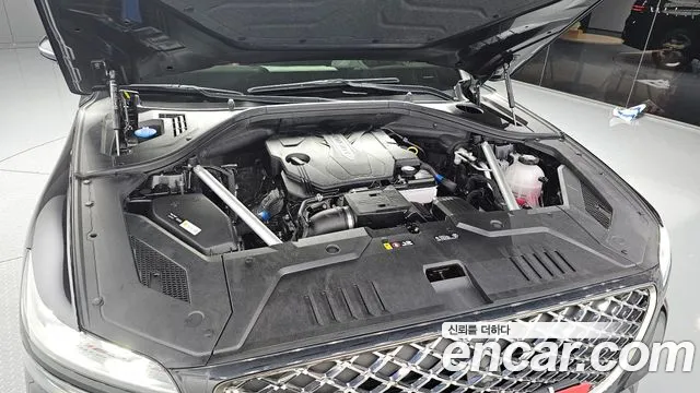 Genesis GV70 — Фото автомобиля 9