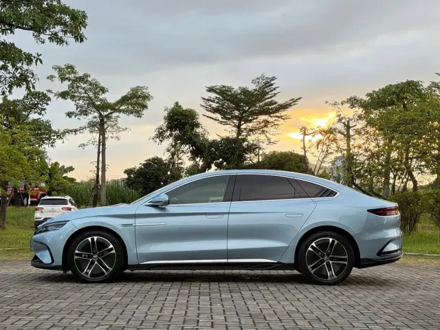 BYD Han — Фото автомобиля 19
