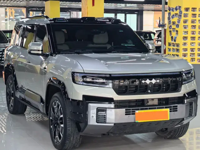 BYD FangChengBao Leopard 8 — Фото автомобиля 3
