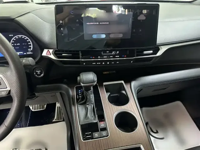 Toyota Granvia — Фото автомобиля 5