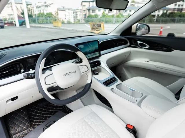 Geely Galaxy Starry Wish 2025 310km Dream Edition — Фото автомобиля 7