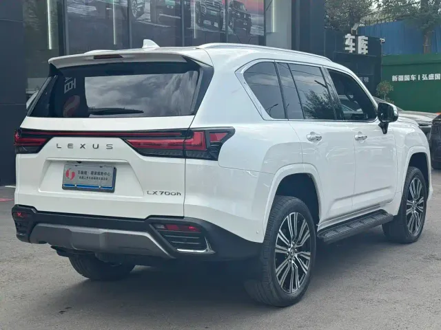 Lexus LX — Фото автомобиля 5