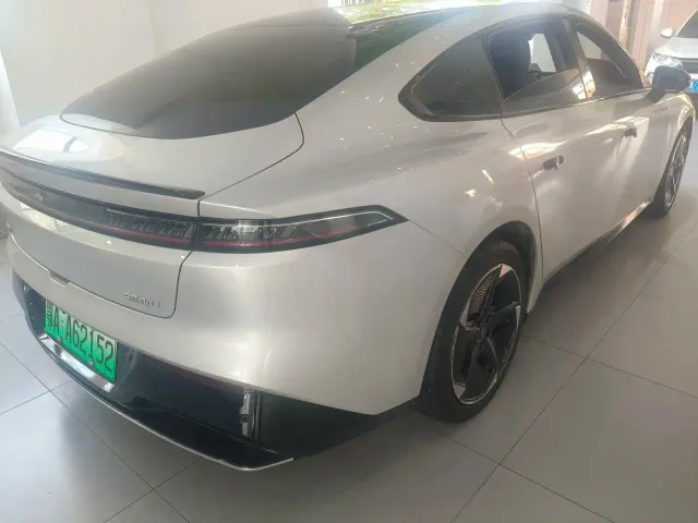 Dongfeng eπ 007 — Фото автомобиля 15