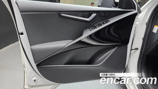 Kia Niro All Niro EV Earth — Фото автомобиля 23
