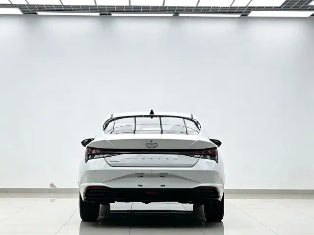 Hyundai Elantra 2022 1.5L CVT GLX Elite Edition — Фото автомобиля 6