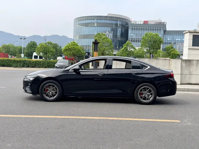Buick Regal — Фото автомобиля 7
