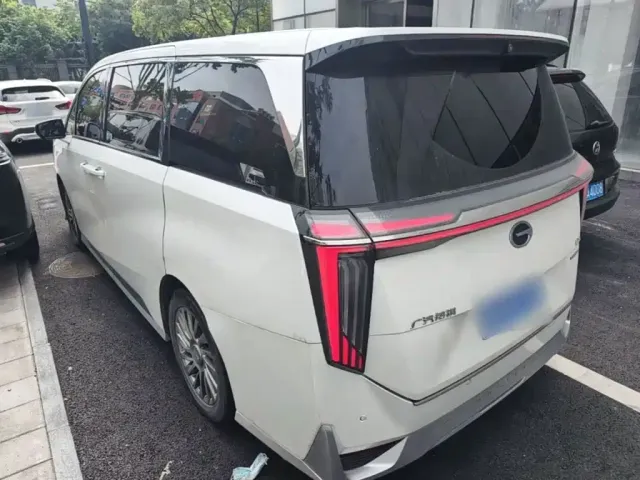 GAC Trumpchi M8 — Фото автомобиля 4