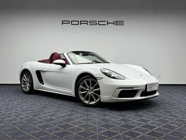 Porsche 718 — Фото автомобиля 14