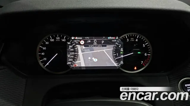 Land Rover Range Rover Velar Range Rover Velar 2.0 P250 R-Dynamic SE — Фото автомобиля 8