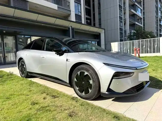 Xpeng P7+ — Фото автомобиля 3