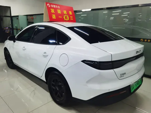 BYD Seal 05 DM-i — Фото автомобиля 4