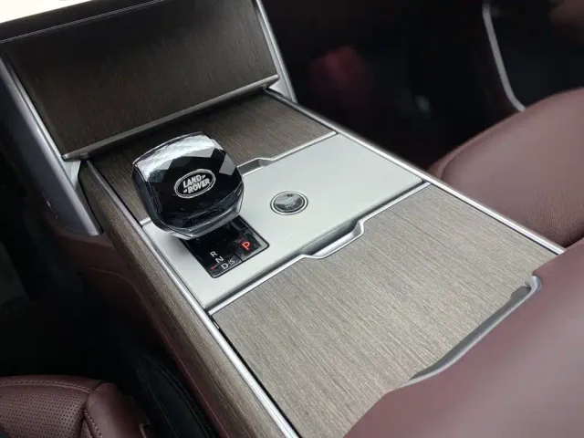 Land Rover Range Rover — Фото автомобиля 23