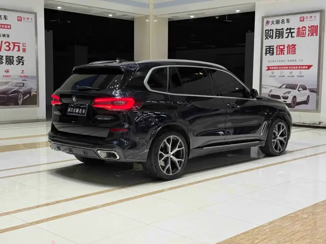 BMW X5 — Фото автомобиля 6