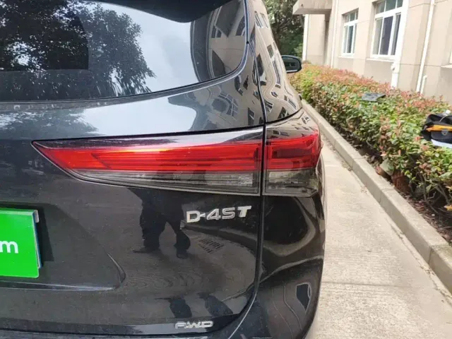 Toyota Highlander — Фото автомобиля 7