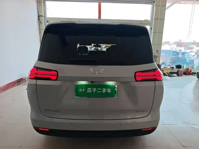 Wuling Starlight 730 — Фото автомобиля 5