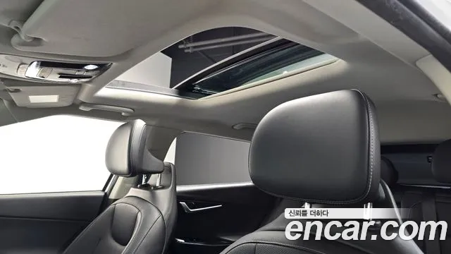 Kia EV6 — Фото автомобиля 23