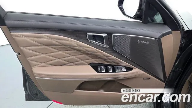 Kia K8 Hybrid — Фото автомобиля 13
