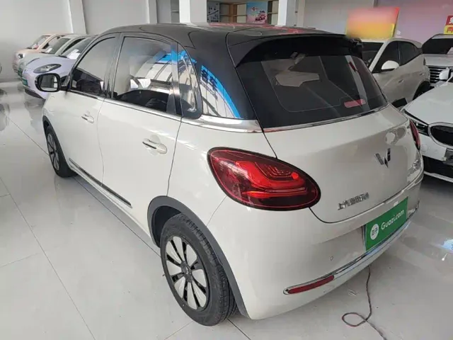 Wuling Bingo — Фото автомобиля 4