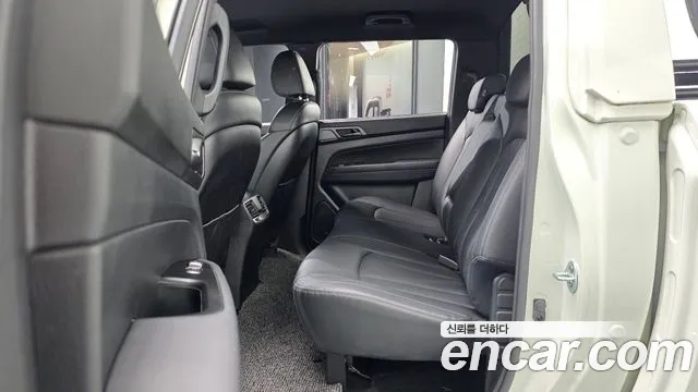 KG_Mobility_Ssangyong Rexton Новый Rexton Sport Khan Дизель 2.2 4WD — Фото автомобиля 11