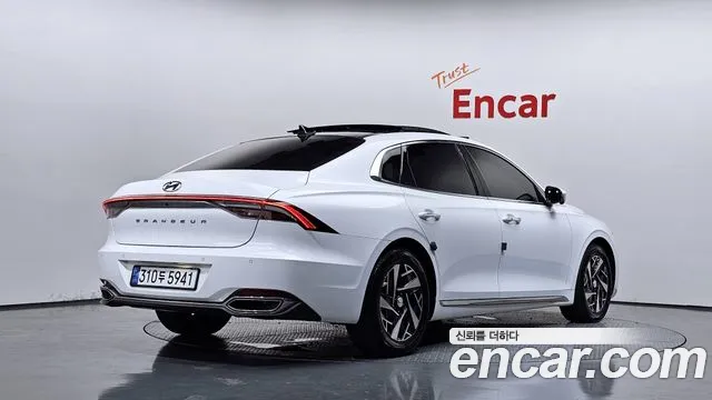 Hyundai Grandeur — Фото автомобиля 2