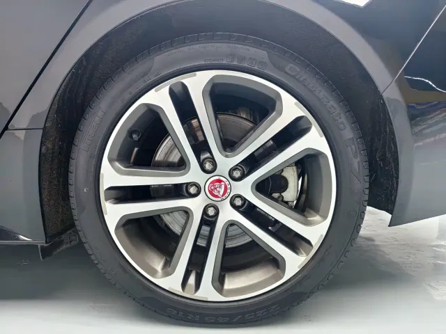 Jaguar Jaguar XEL 2021 2.0T 250PS R-DYNAMIC S Progressive Sport Edition — Фото автомобиля 9