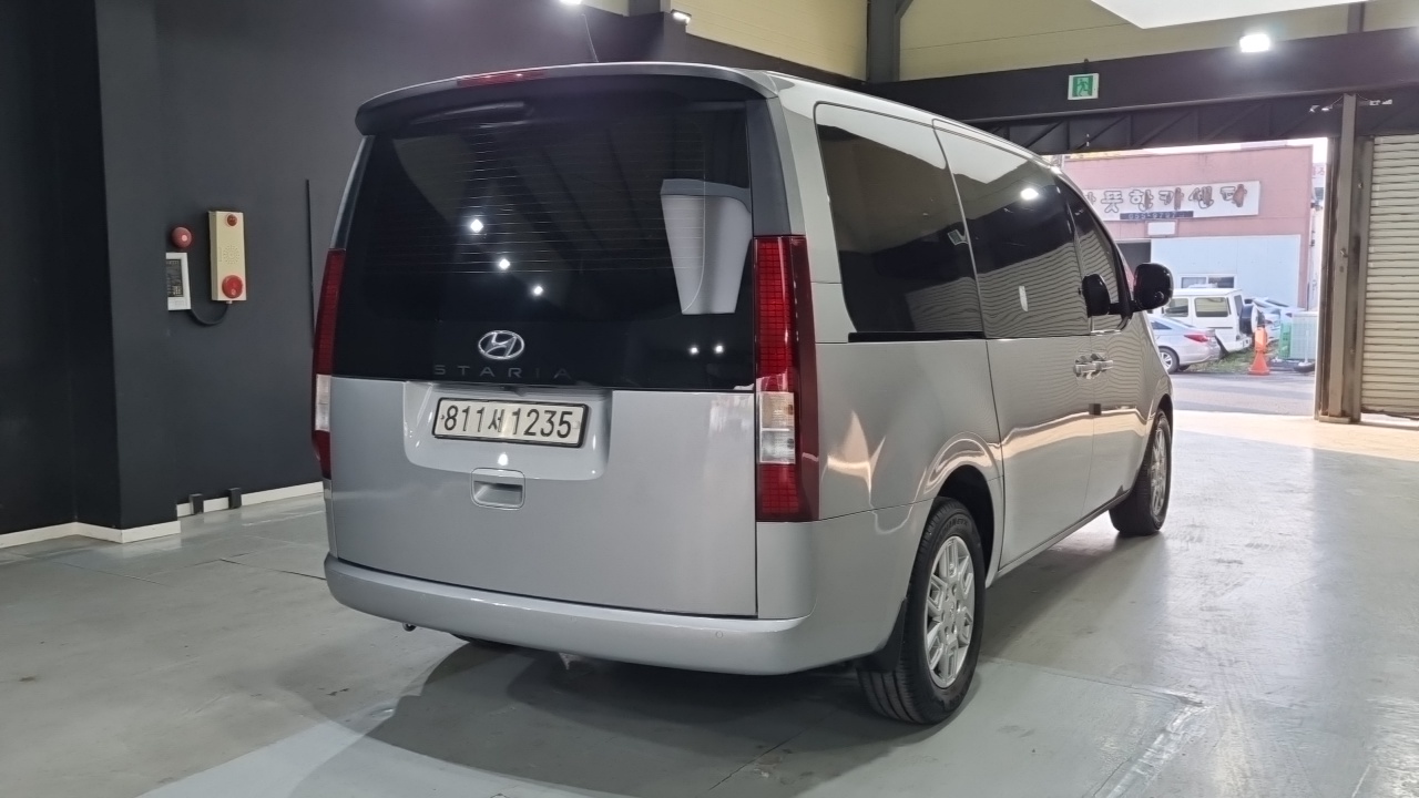 Hyundai Staria — Фото автомобиля 2