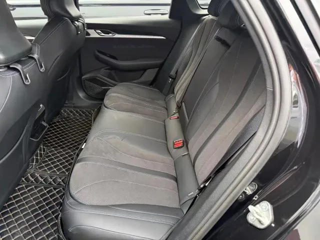 Geely Xingrui — Фото автомобиля 10