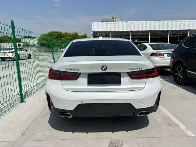 BMW 3 Series — Фото автомобиля 8