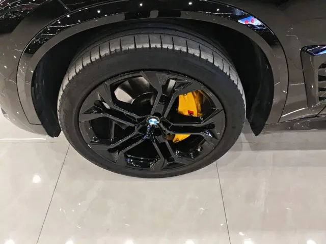 BMW X5 — Фото автомобиля 24