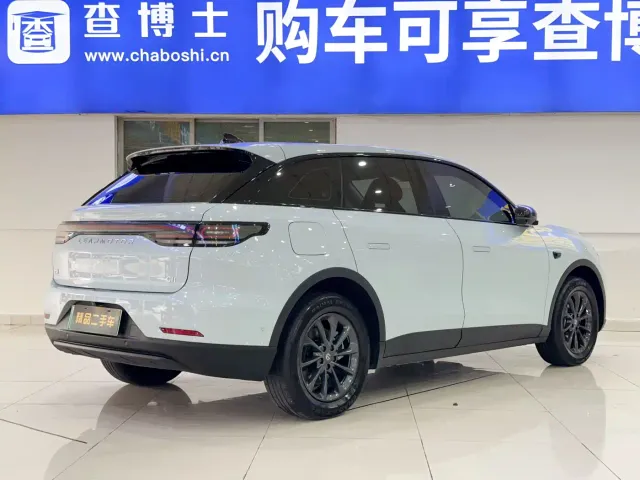 Leapmotor C11 — Фото автомобиля 6