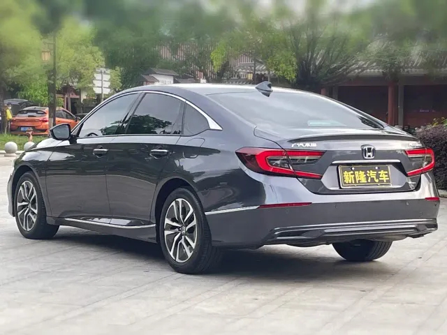 Honda Accord — Фото автомобиля 6