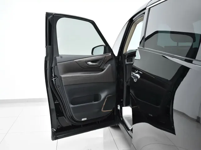 Toyota Alphard — Фото автомобиля 27