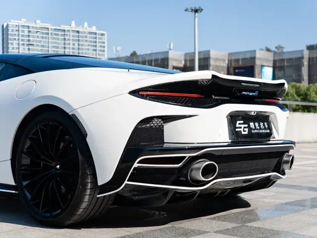 McLaren GT — Фото автомобиля 15