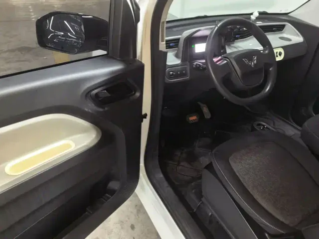 Wuling Hongguang Mini EV — Фото автомобиля 15
