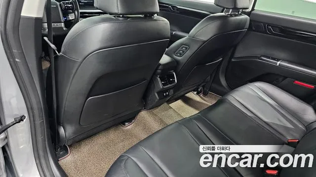 Hyundai Grandeur GN7 — Фото автомобиля 27