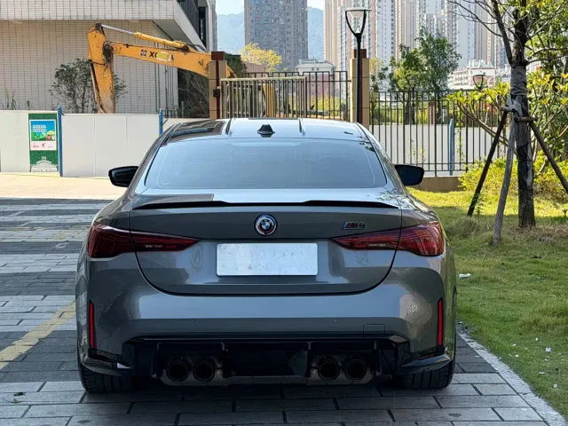 BMW M4 — Фото автомобиля 5