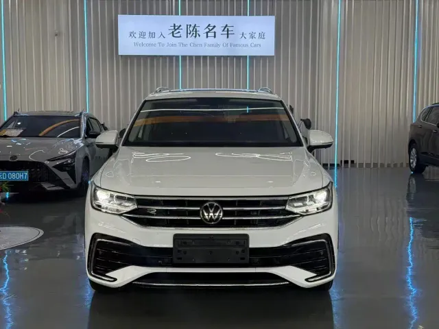 Volkswagen Tiguan L — Фото автомобиля 2