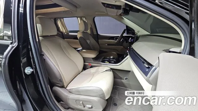 Kia Carnival 4th Gen — Фото автомобиля 16