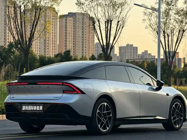 Xpeng P7+ — Фото автомобиля 9