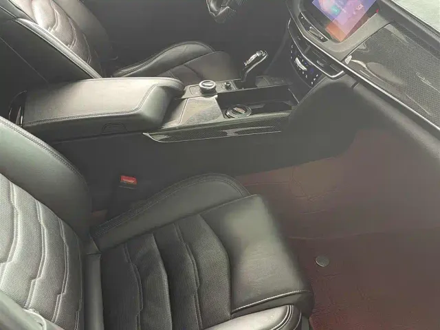 Cadillac CT6 — Фото автомобиля 8