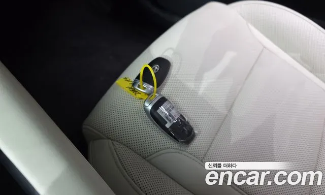 Hyundai Grandeur New — Фото автомобиля 22