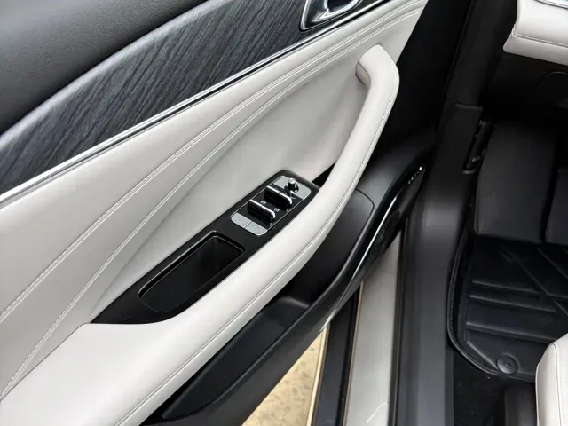 Geely Galaxy Stellar 6 — Фото автомобиля 22