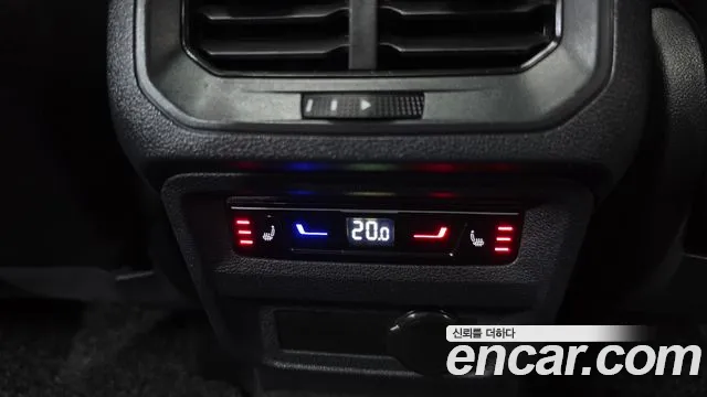 Volkswagen Tiguan — Фото автомобиля 24