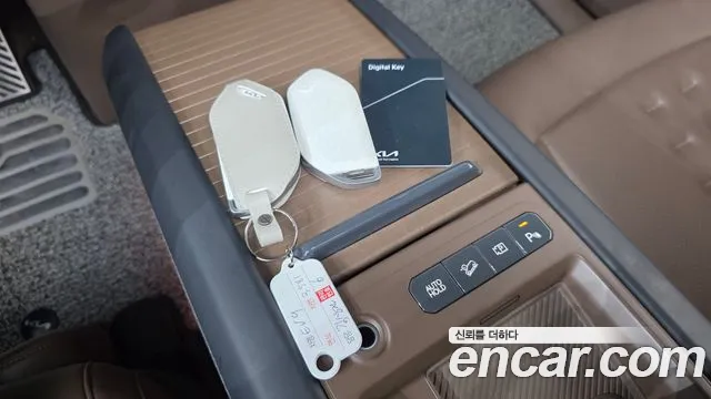 Kia EV9 — Фото автомобиля 28